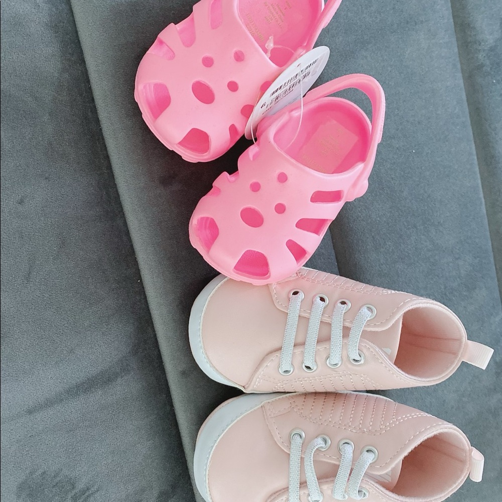 Pink baby footwear